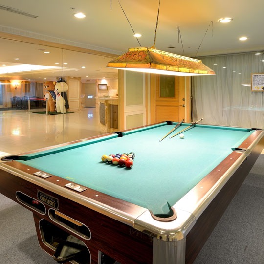 Billiard Board Room
